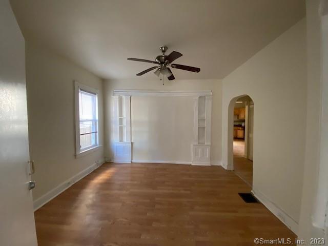 Foto del edificio - 695 Beechwood Ave