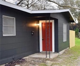 Building Photo - 607 Nelray Blvd