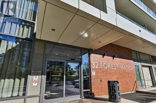 Building Photo - 32 Forest Manor Rd