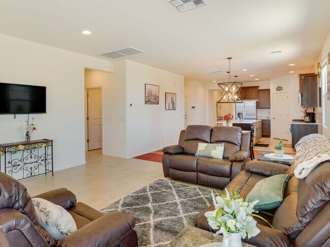 Foto del edificio - 4 Bedroom Single Family Home in Tucson