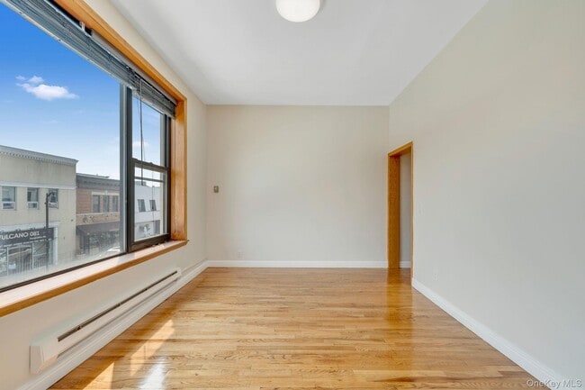 Foto del edificio - 46 N Village Ave