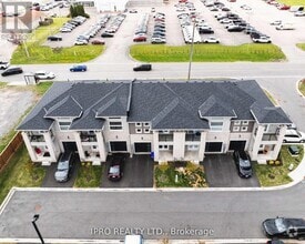 Building Photo - 13 Mann Trl