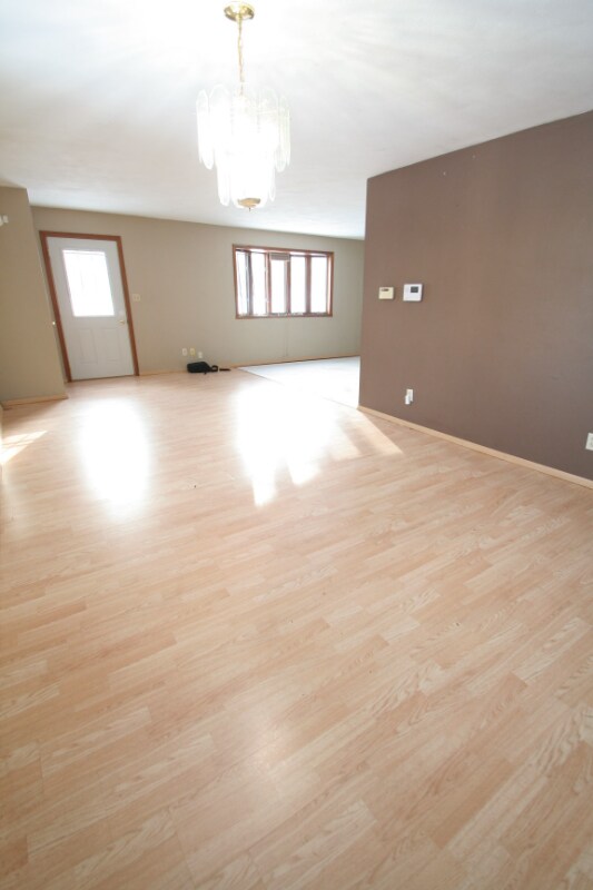 Foto del edificio - 572 E 7th St