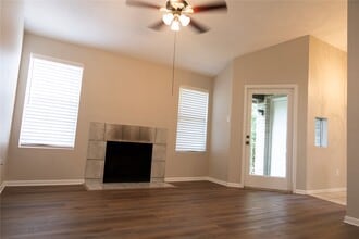 Building Photo - 2021 Spenwick Dr