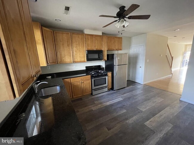 Foto del edificio - 3320 O'Donnell St
