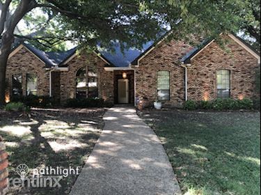 Primary Photo - 4 br, 2.5 bath House - 521 Shoreview Drive...