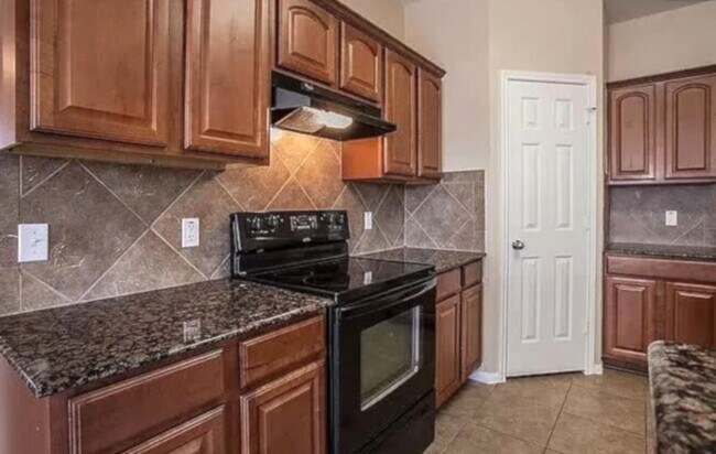 Building Photo - 4 Bed/ 2 Bath in Killeen TX