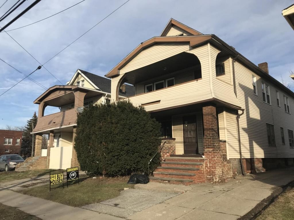 Primary Photo - 3395 West 117th Street #04