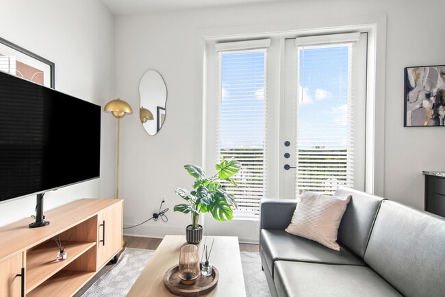 Foto del edificio - 714 Richmond Ave.