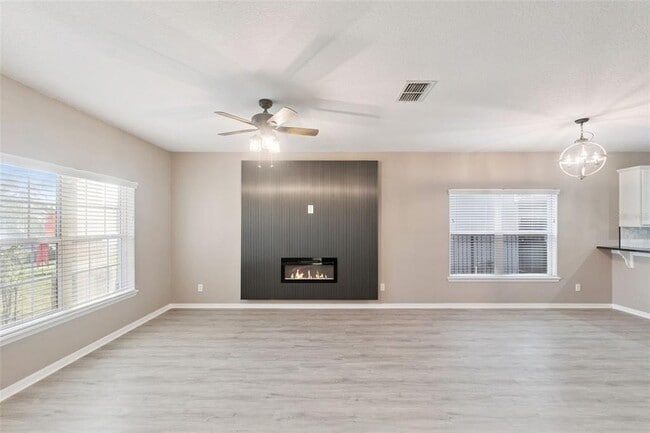 Foto del edificio - 1030 Bending Oak Trail