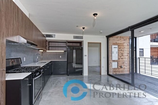 Foto del edificio - 2870 Fourth Ave