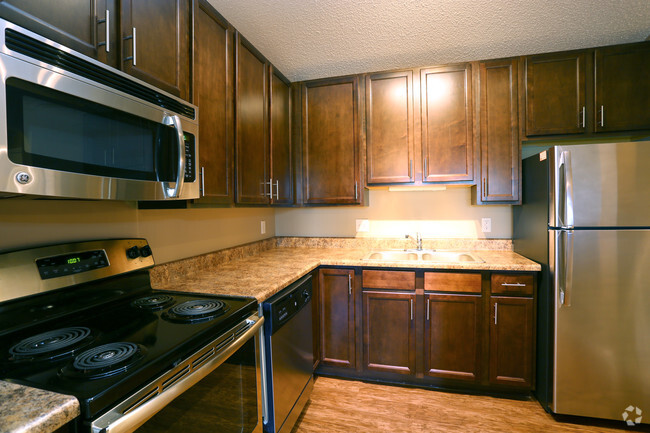 1BR, 1BA - Grayhawk - Kitchen - Wyndham Hill by Broadmoor