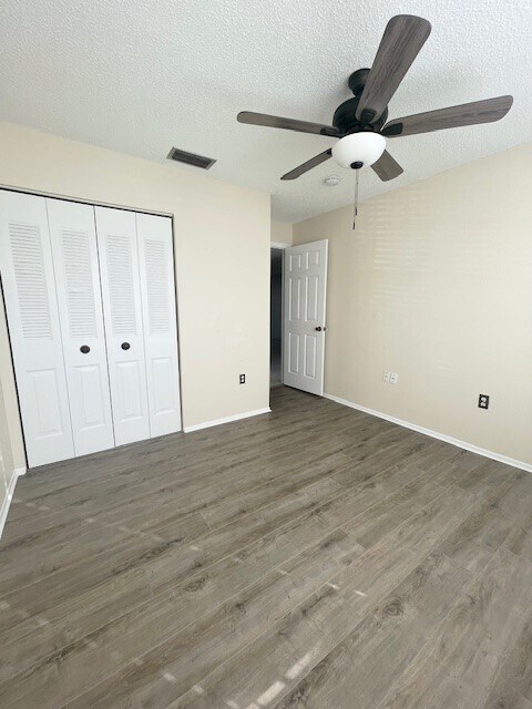 Building Photo - 2934 Wainwright Ct
