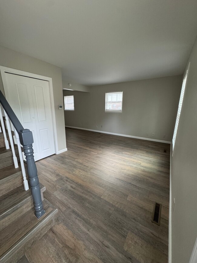 Living room - 7725 W Nantucket St