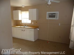 Foto del edificio - 20341 Rosedale St