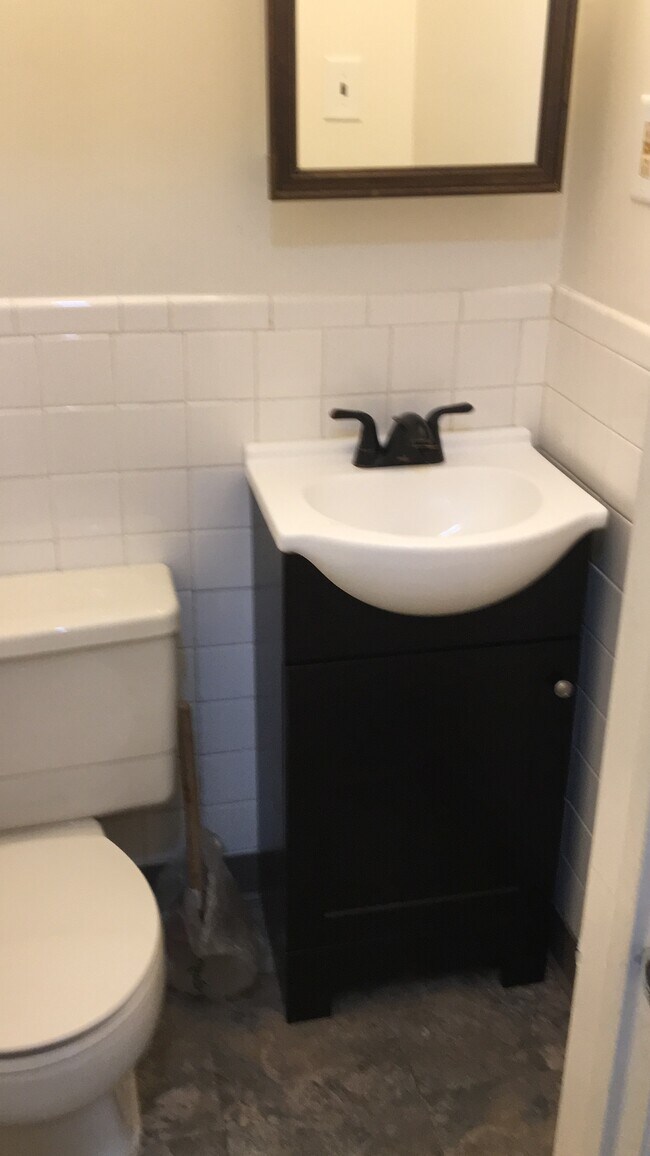 Half bath (main floor) - 702 Sharon Garden Ct