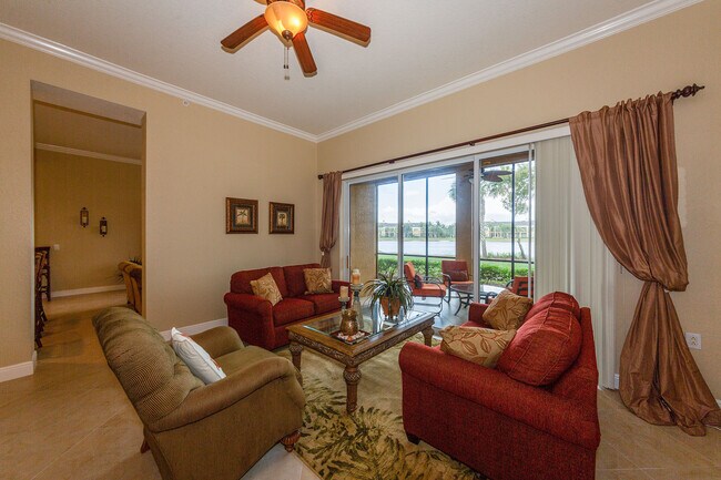 Foto del edificio - 9288 Grassi Way