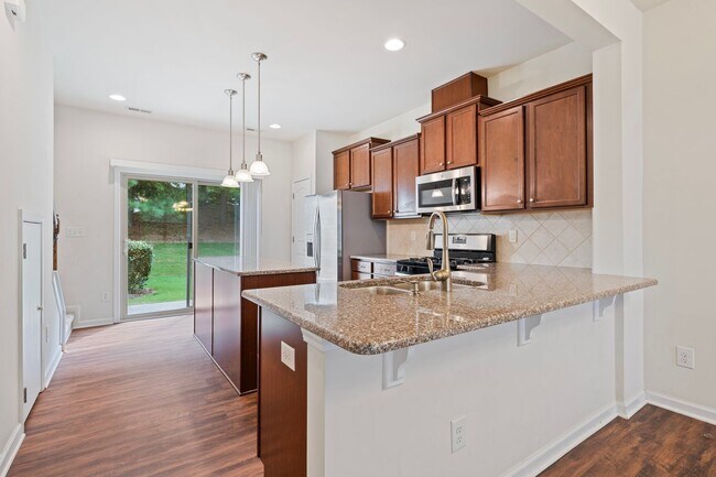 Foto del edificio - 2 Bedroom, 2.5 Bath Townhome in Thompson R...