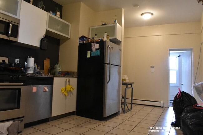 Foto del edificio - 114 Everett St