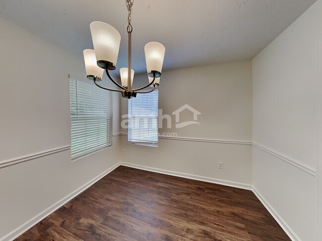 Building Photo - 621 Everlasting Way