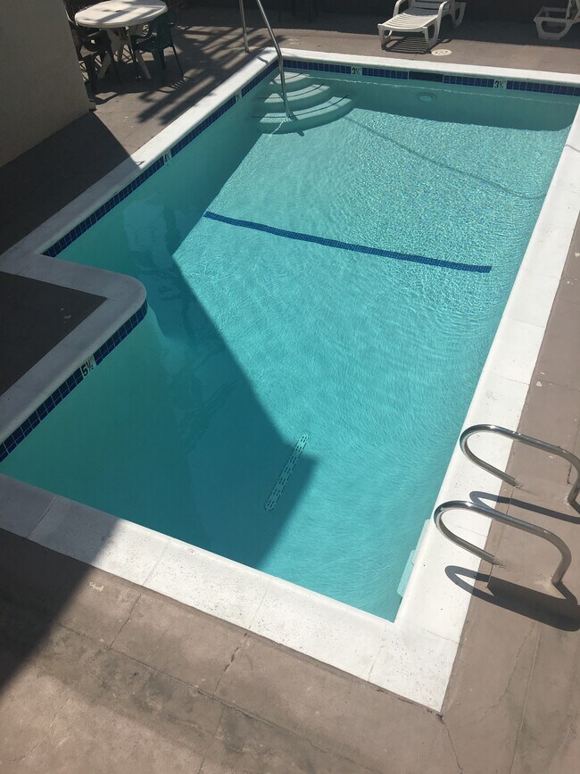 Sunset Pointe Apartments Apartments in Los Angeles, CA