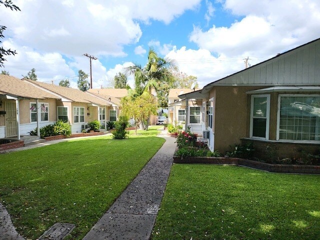 Front of Complex - 7755 Painter Ave