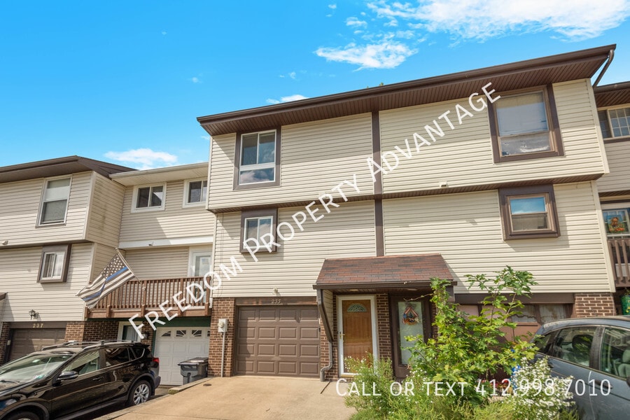 233 Old Ridge Rd, Coraopolis, PA 15108 Townhome Rentals in Coraopolis