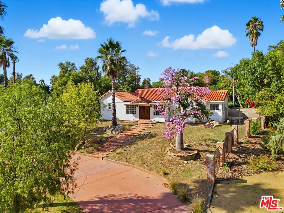 Foto principal - 10440 Johanna Ave