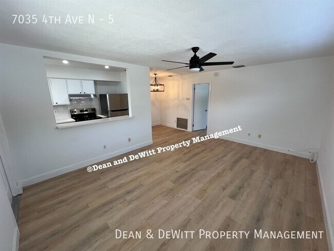 Foto del edificio - 7035 4th Ave N