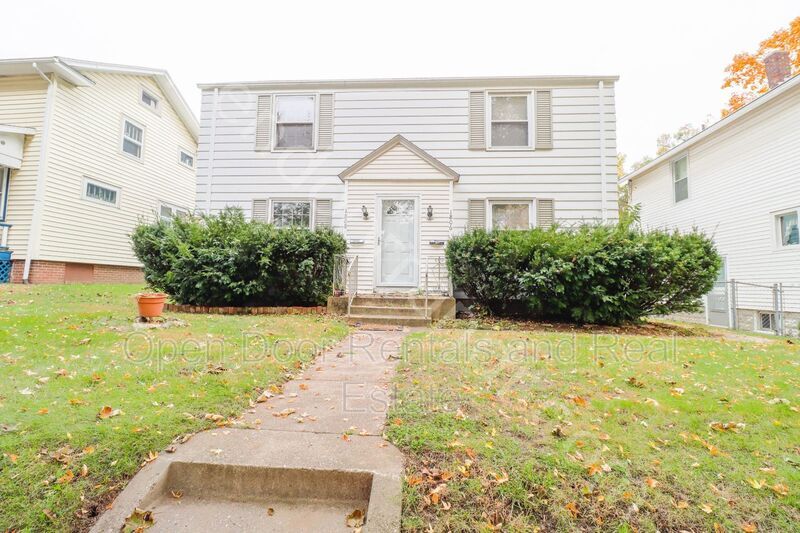 1808 Crescent Ave, Fort Wayne, IN 46805 Condo for Rent in Fort Wayne