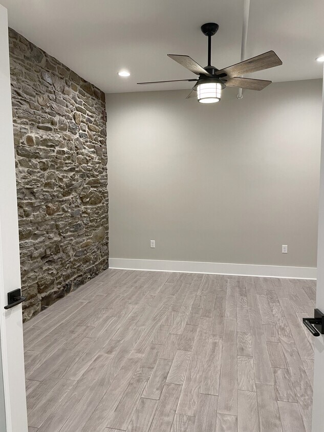 Bedroom - 54 W Market St