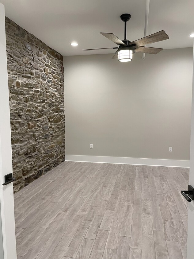Bedroom - 54 W Market St