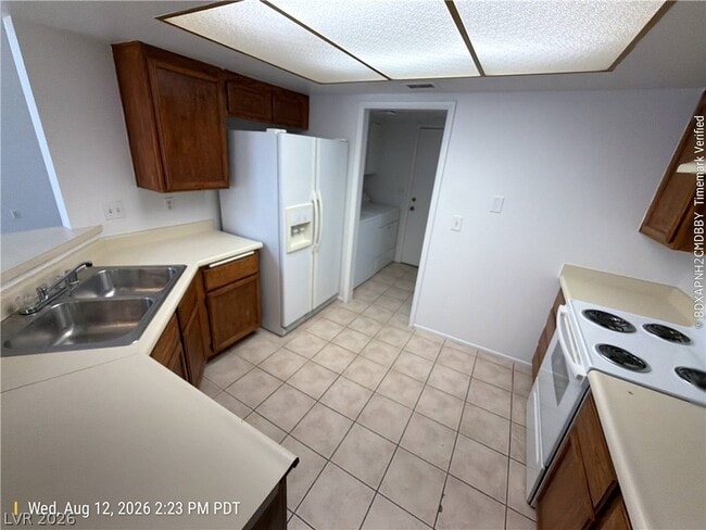 Building Photo - 7174 Shadow Crest Dr