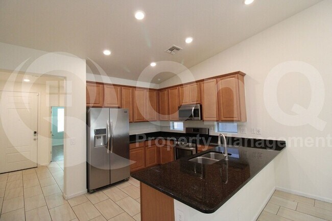 Building Photo - 3270 S Santa Rita Way