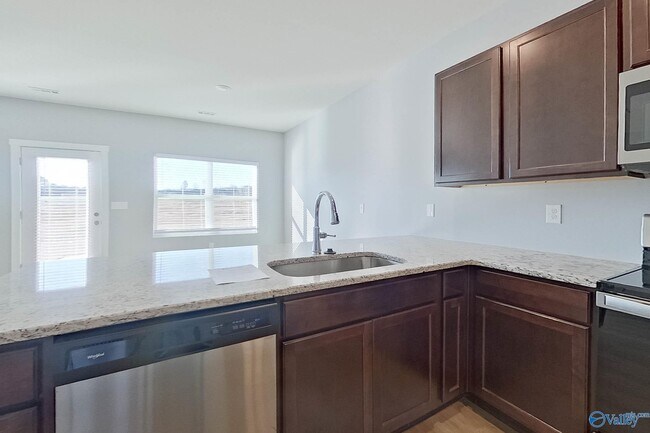 Foto del edificio - 6107 Stonewater Ct