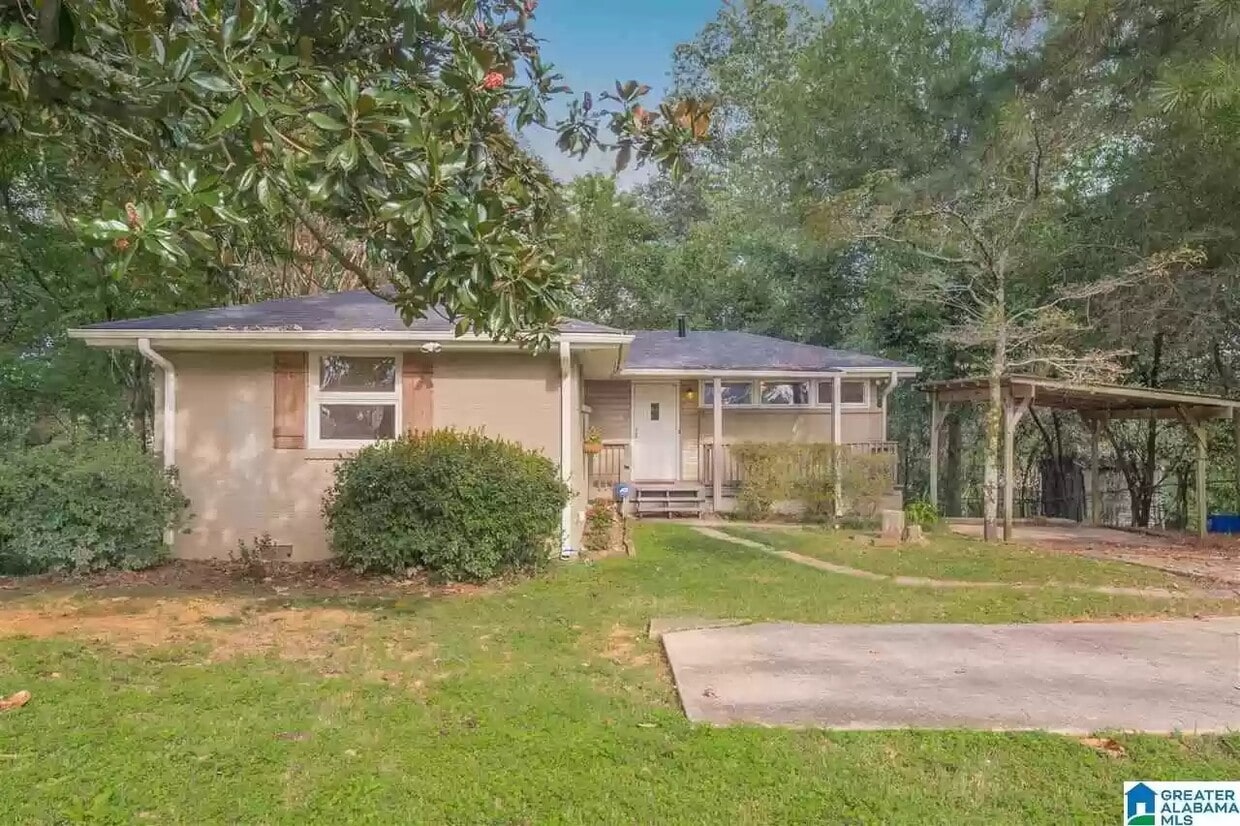 5152 Scenic View Dr, Irondale, AL 35210 House for Rent in Irondale