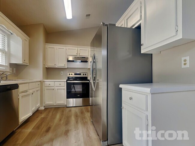 Foto del edificio - 2492 Morning Dew Pl