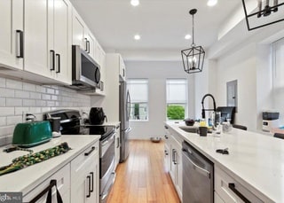 Building Photo - 721 N 40th St