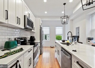 Foto del edificio - 721 N 40th St