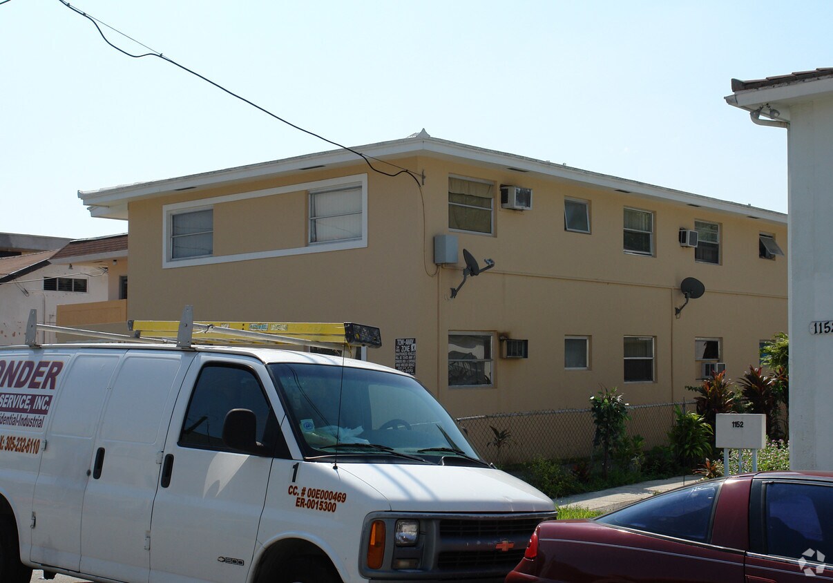 Foto del edificio - 1146 SW 6th St