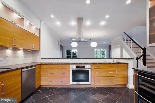 Foto del edificio - 3725 Winfield Lane Northwest