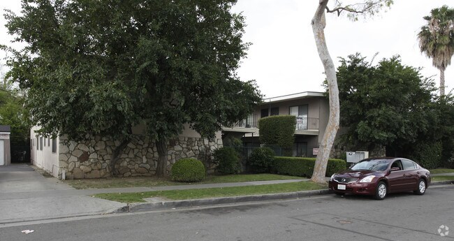 Foto del edificio - 1072-1078 W West Ave