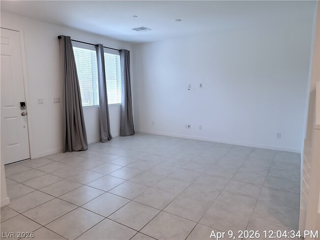 Foto del edificio - 965 Nevada State Dr