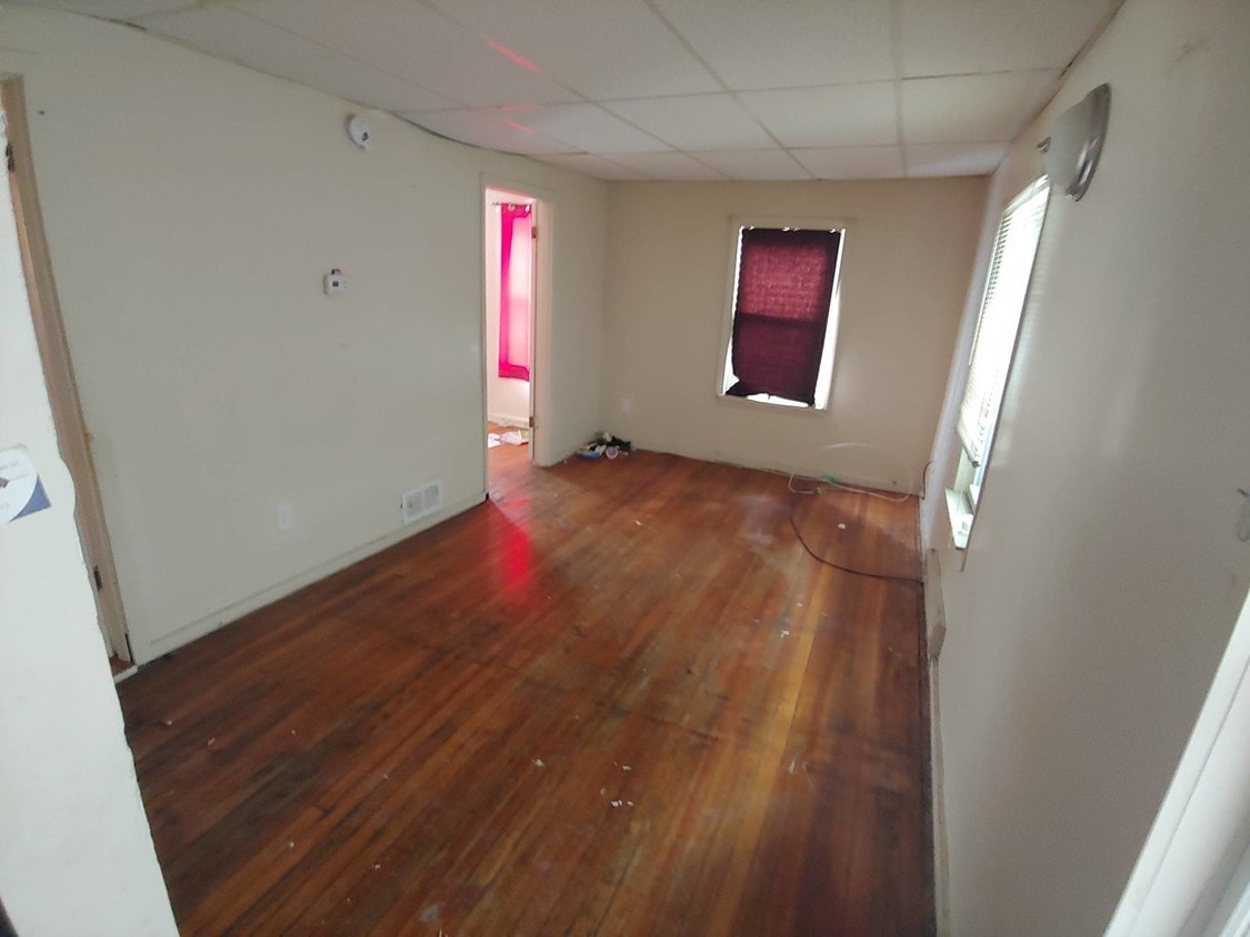16 Weld St Unit 3, Rochester, NY 14605 Room for Rent in Rochester, NY