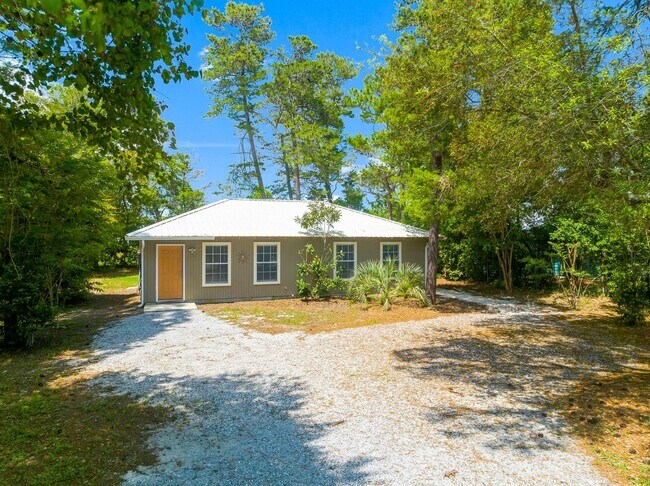 Building Photo - 133 Sunrise Circle A