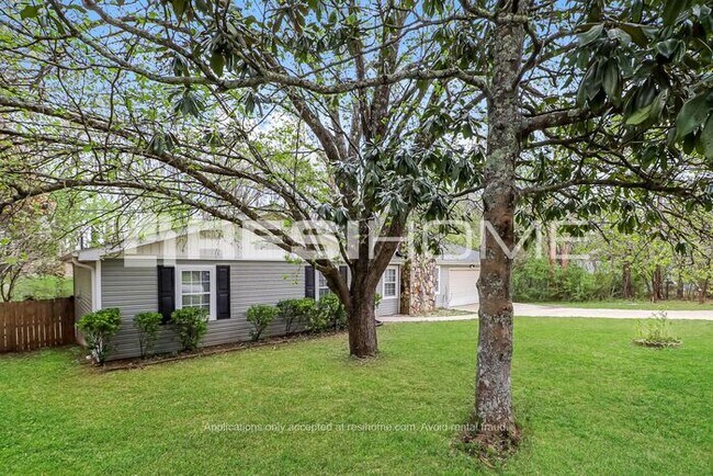 Foto del edificio - 3764 Rosemary Lane Se
