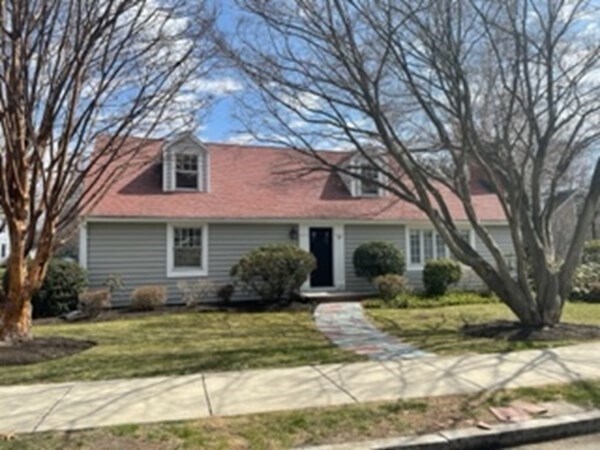 Primary Photo - 39 Westland Ave