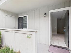 Building Photo - 820 Casanova Ave