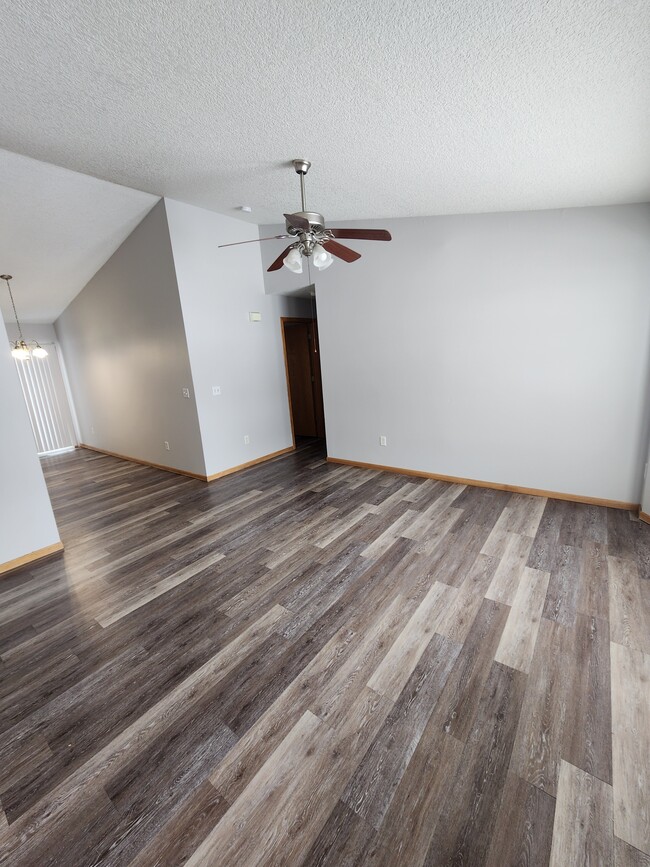 Main floor Livingroom - 20 Hartford Ave