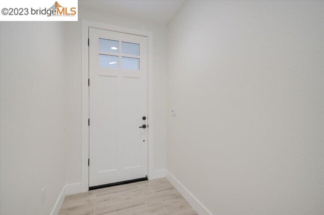 Foto del edificio - 104 Laurel Oak Dr